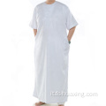 Uomini islamici Abbigliamento uomini Dubai Kaftans Omani Thobe